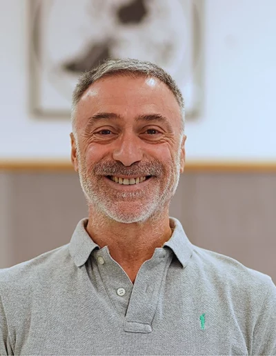 Karim BENKHELIFA - professeur de yoga
